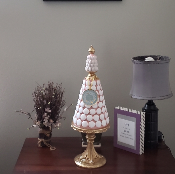Macaroon tree